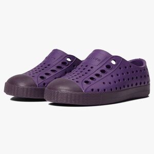 Native Shoes Kids Water Shoes in Deep Purple
